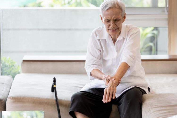 A Closer Look: What Types of Joint Pain Can Benefit?